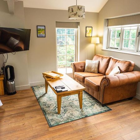 1 Bed Studio In Two Dales Near Matlock & Bakewell Extérieur photo